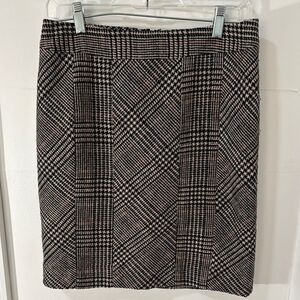 J.Mc Laughlin Classic Plaid Mini Skirt in Black and Brown Size 4